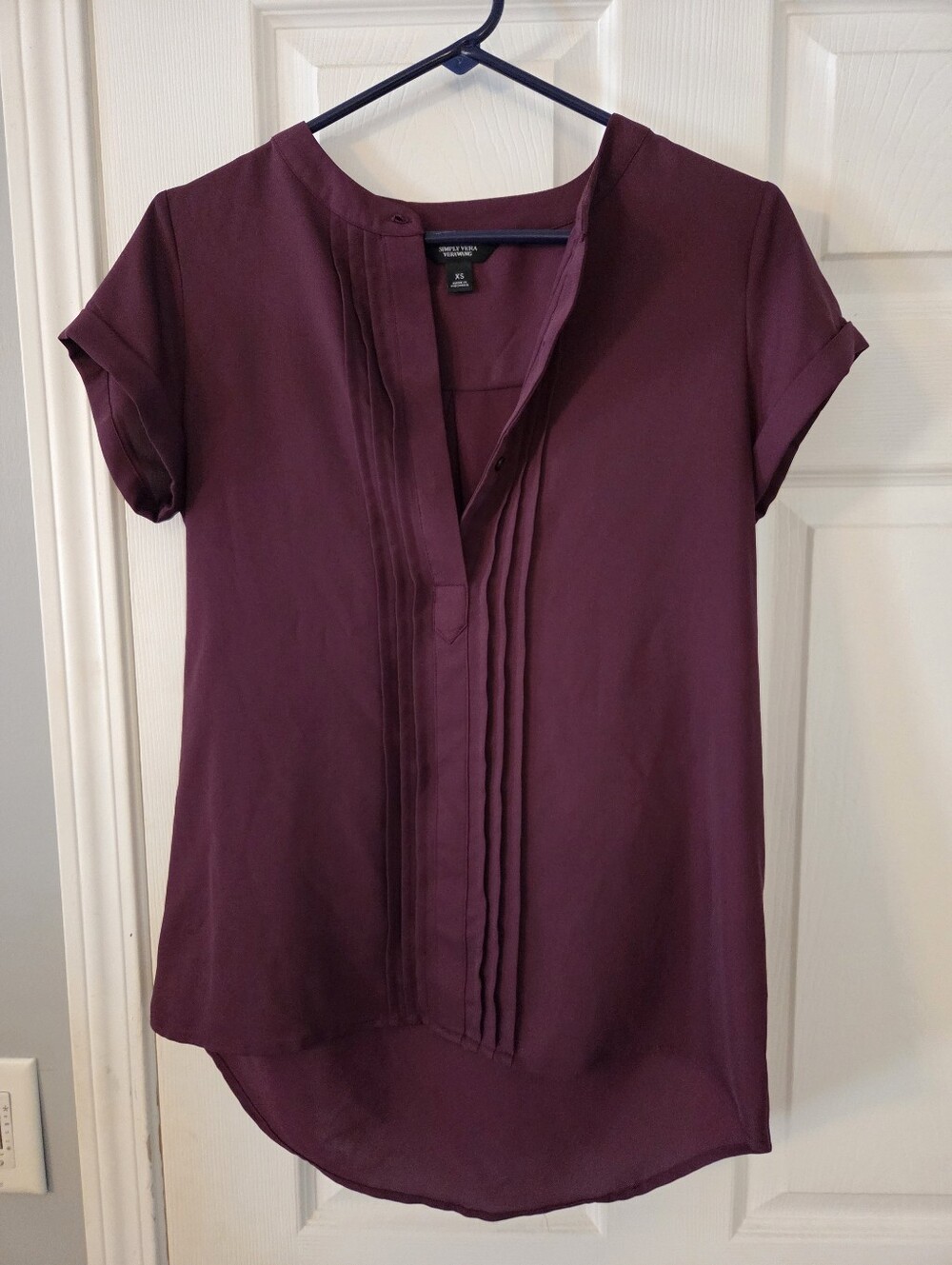 Simply Vera Vera Wang Women's Plum Pleated Short Sleeve Blouse